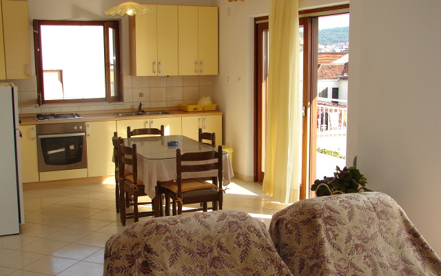 Apartment Tone - spacious and comfortable: A1 zuti Trogir, Riviera Trogir