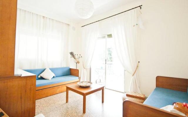Coral Apartment