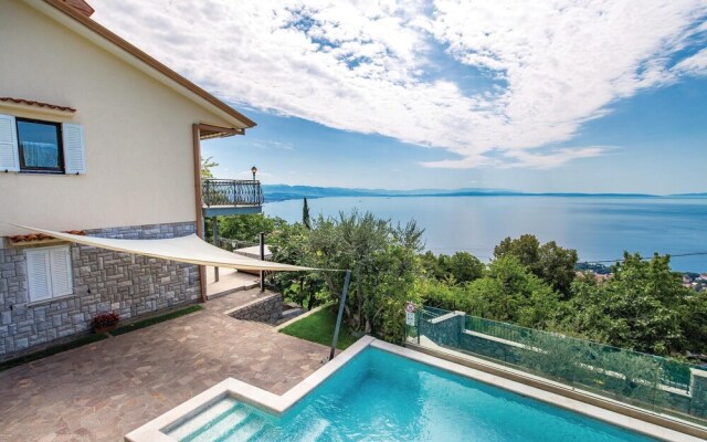 Beautiful Home in Matulji With Wifi and 3 Bedrooms