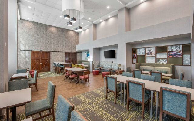 Hampton Inn & Suites-Dallas Allen