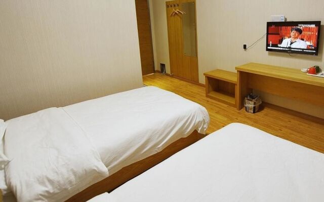 The May Star Fast Hotel- Rizhao
