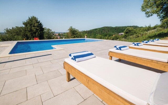 Amazing Home in Zagreb With Outdoor Swimming Pool, Wifi and Outdoor Swimming Pool
