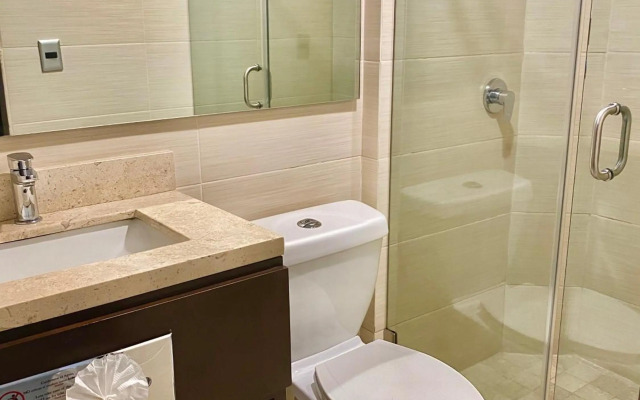 Seven Crown La Paz Malecon