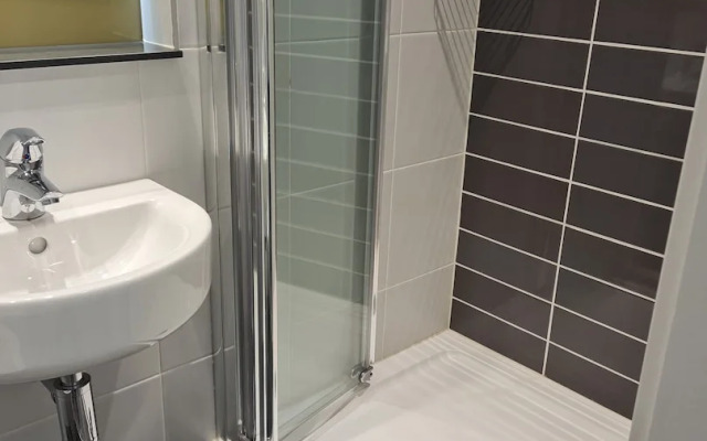 Ensuite Rooms for Student Only - Dublin