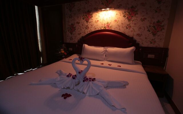Taj Phuket Inn