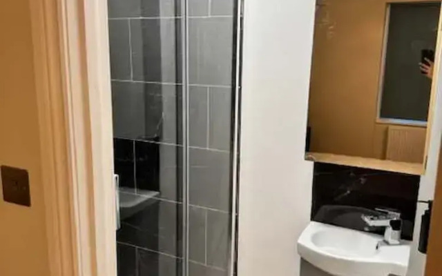 Charming Notting Hill Basement Flat With Garden