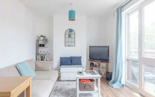 Bright & Calming 1BD Flat - Islington