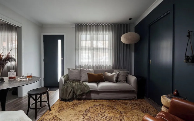 Westwood Lodge Apartments