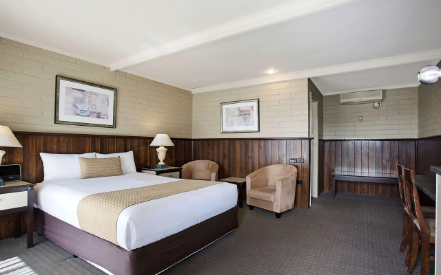 Comfort Inn On Raglan