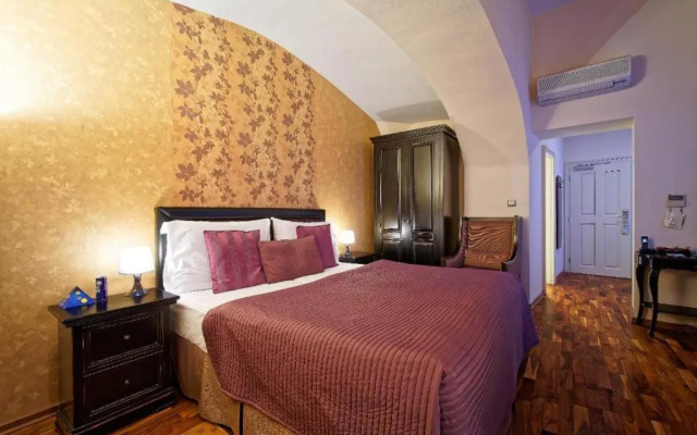 Skaritz Hotel & Residence