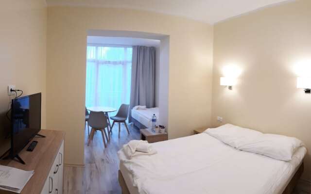 Hotel Lazur