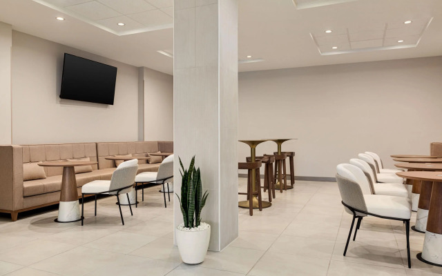 Wyndham Garden Atlanta Airport