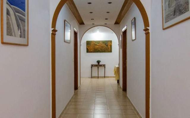 Almira Inn
