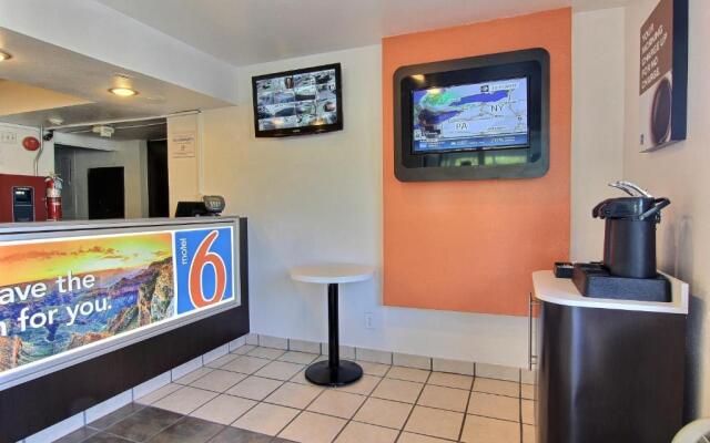Motel 6 Austin, TX - North