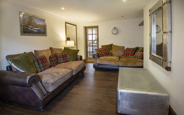 The Falls Of Dochart Inn