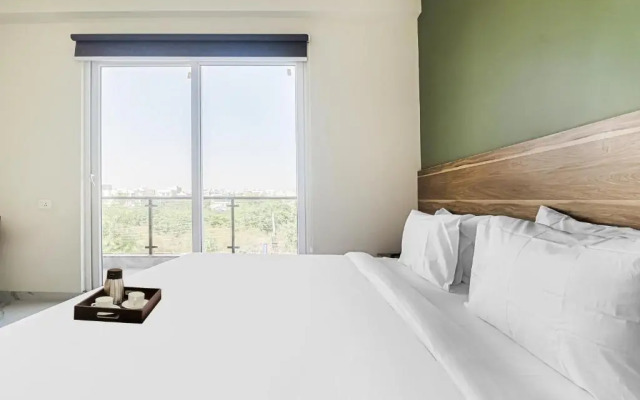 Fabhotel The Pearl Inn