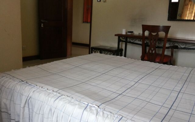 Lillian Towers Hotel