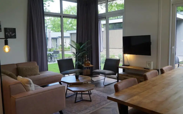 Modern Chalet With Dishwasher, Near the Efteling