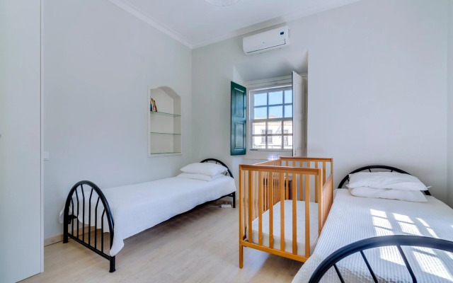 Faro Tradicional House - City center