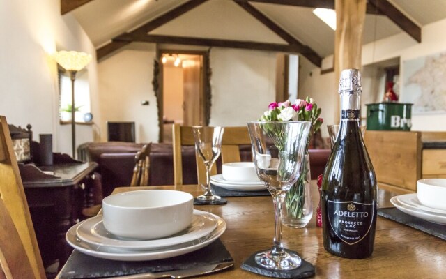Foxglove - Luxurious Barn Conversion