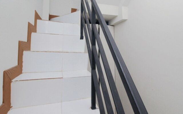 Airy Eco Syariah Cengkareng Cendrawasih Raya Empat 33 Jakarta