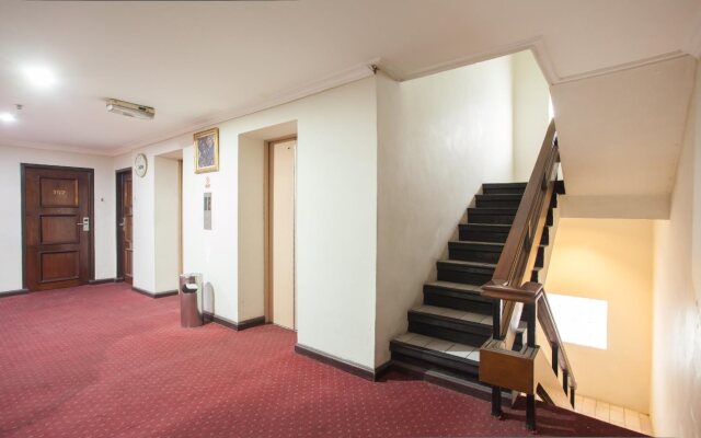 RedDoorz Plus @ Surabaya City Center