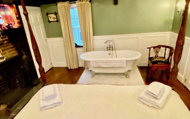 Silsbee's by Daniels House