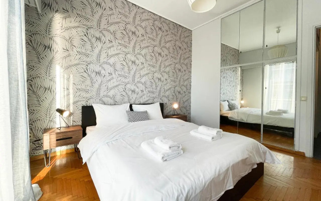 Eolou Sea View 60sqm apt in Paleo Faliro