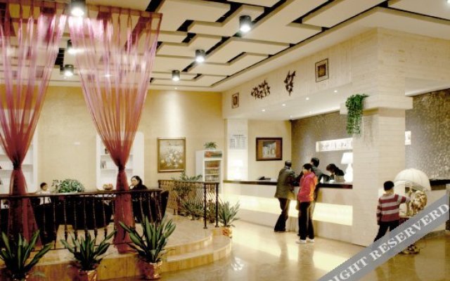 Holiday Tour Express Hotel Wuzhou