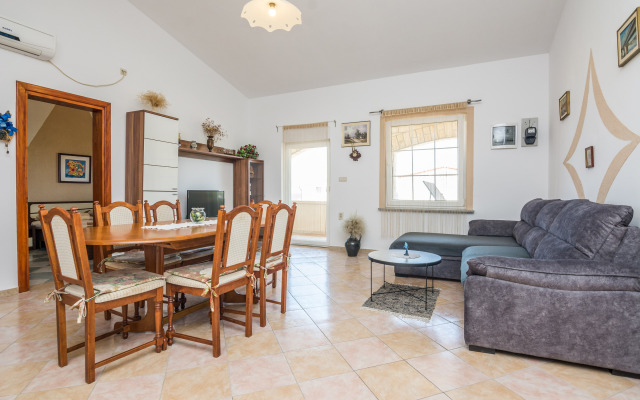 Seaview Apartment Varga 2