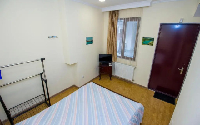 A Comfortable Flat in old Tbilisi