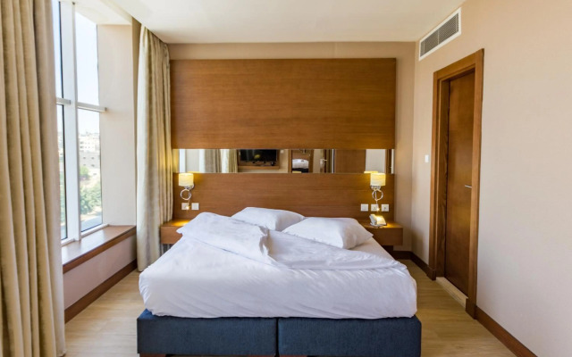 The Seventh Star Hotel Suites