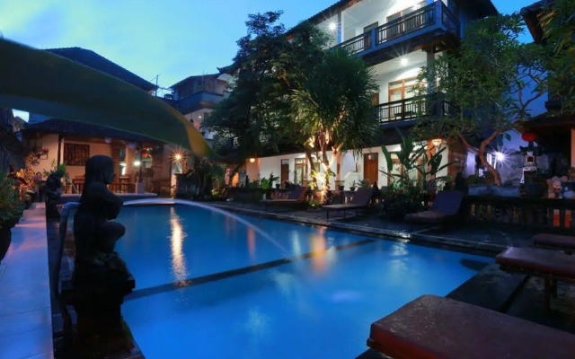 Warsa's Garden Bungalows And Spa