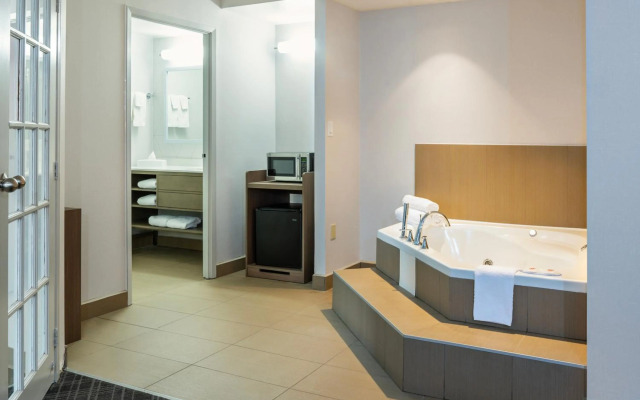 Comfort Inn & Suites Barrie