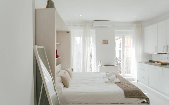 One&Lux El Salvador - Central Studio with a Stunning View