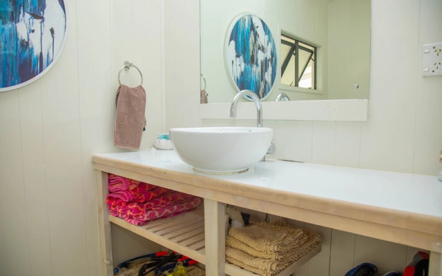 Natura Lagoon Bungalow