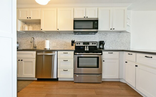 Lauloa 110 2 Bedroom Condo