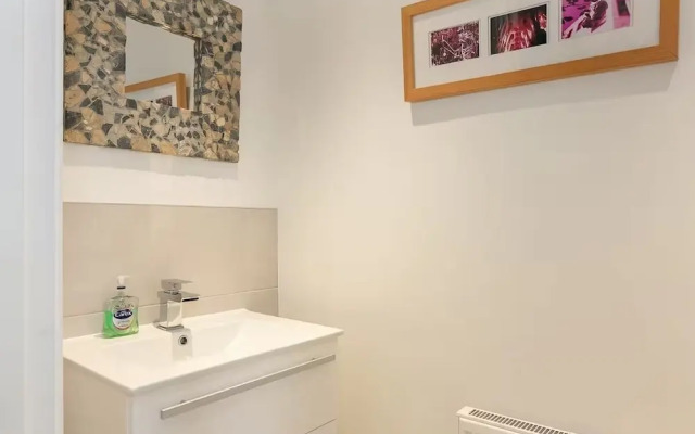 Cosy 3 Bedroom Home  Bicester Village
