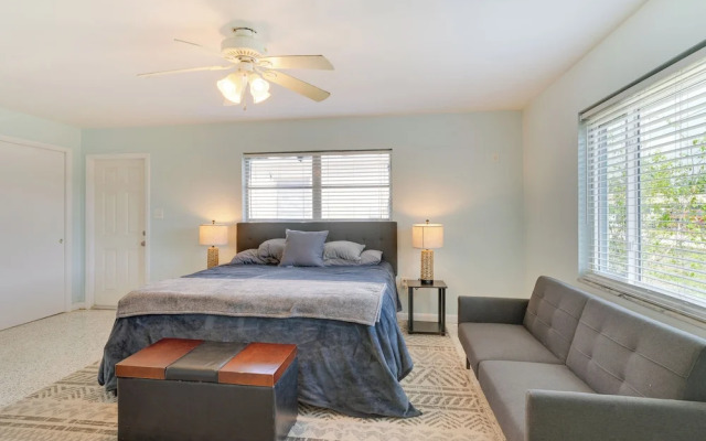 Waterfront Okeechobee Getaway w/ Backyard Dock!