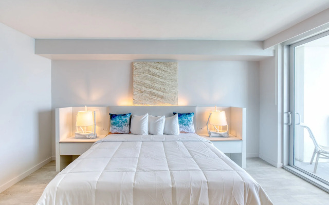 Daytona Grande Oceanfront Resort