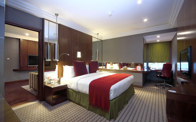 Crowne Plaza Hotel Riyadh Minhal, an IHG Hotel