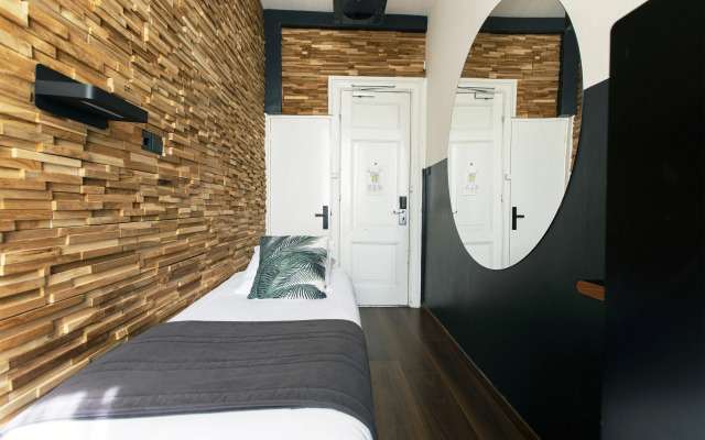 Quentin Amsterdam Hotel