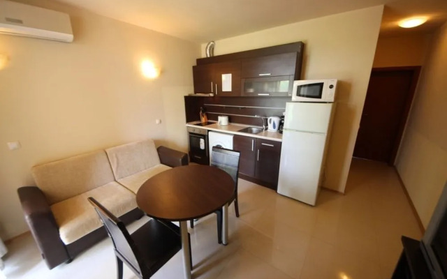 Green Hills Apart Complex
