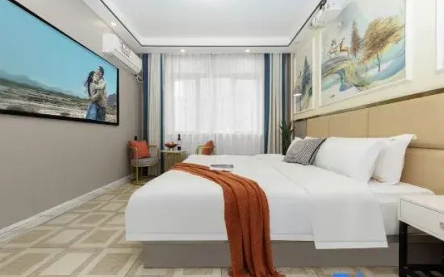 Yi Jia Hotel (Gaoqiao South Subway Station Branch)