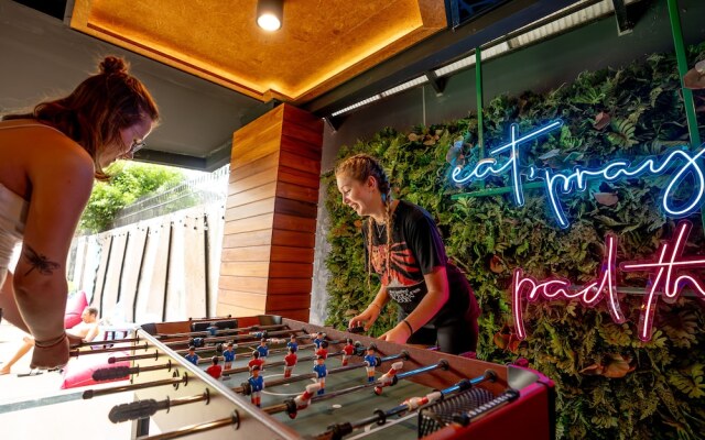 Mad Monkey Phuket