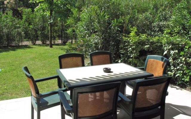Green Village Resort (LIG201)