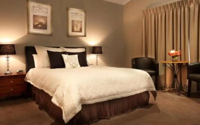 The Grange on Hermitage