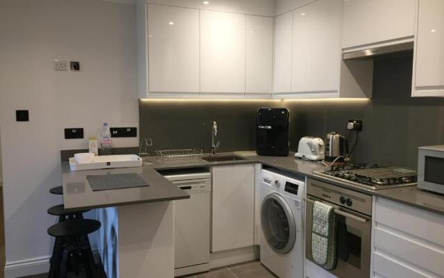 Lexham Gardens Lodge 5