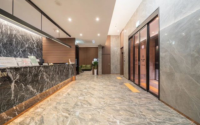 Incheon Brown-Dot Hotel