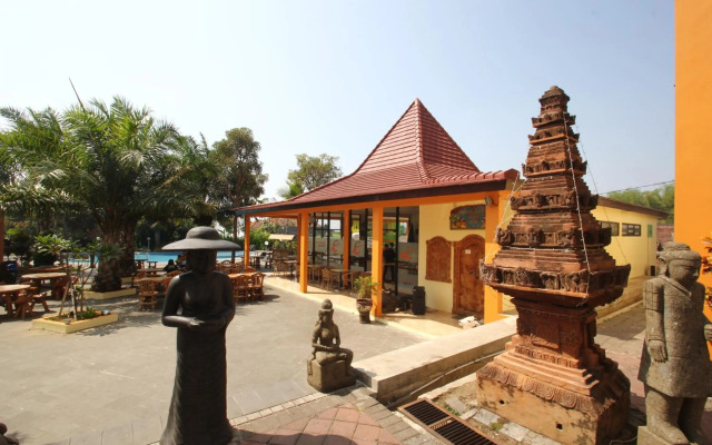 Ciptaningati Hotel